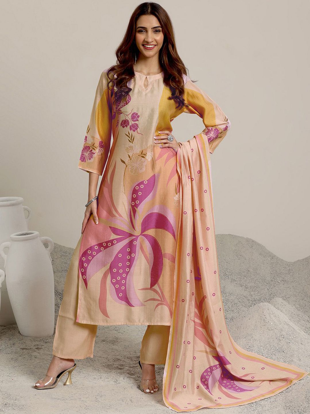 Women Floral Printed Kurta with Palazzos & Dupatta